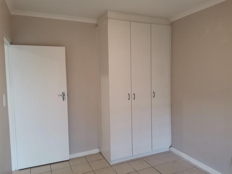 To Let 2 Bedroom Property for Rent in Kraaifontein East Western Cape